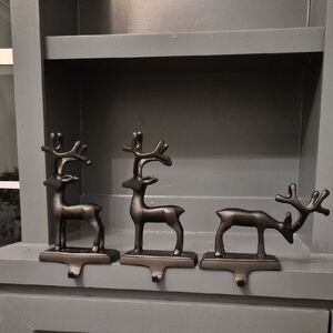 Elegant Black Reindeer Holiday Decor Set